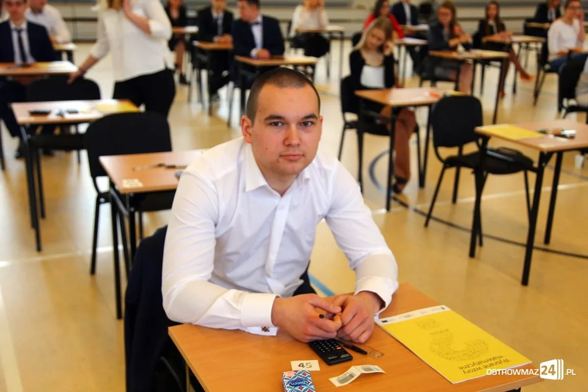Drugi dzień zmagań maturzystów. Dziś "królowa nauk" (zdjęcia)