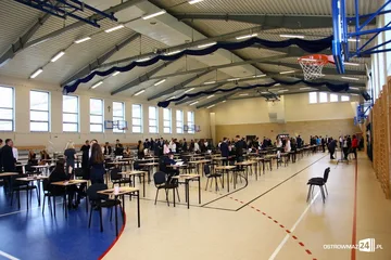 Drugi dzień zmagań maturzystów. Dziś "królowa nauk" (zdjęcia)