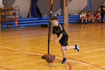 Piotr Barszcz trenował z młodą Tęczą (zdjęcia, wideo)