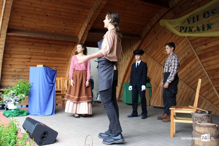 "Piknik z książką" na letniej scenie biblioteki (zdjęcia)