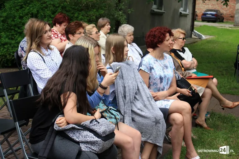 "Piknik z książką" na letniej scenie biblioteki (zdjęcia)