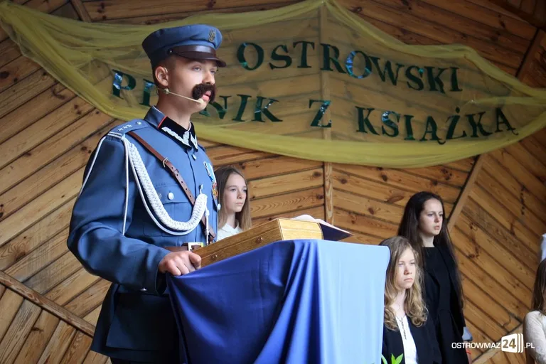 "Piknik z książką" na letniej scenie biblioteki (zdjęcia)