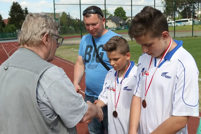 Szkoła Podstawowa w Zarębach Kościelnych z awansem do finałów Mazowsza (zdjęcia, wideo)