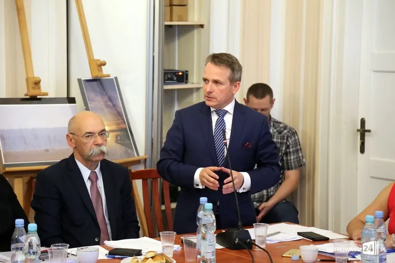 Włodarz miasta z absolutorium (zdjęcia, wideo)