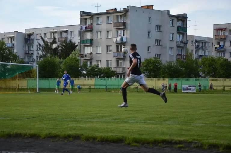 Ostrovia uległa MKS Ciechanów (zdjęcia, wideo)