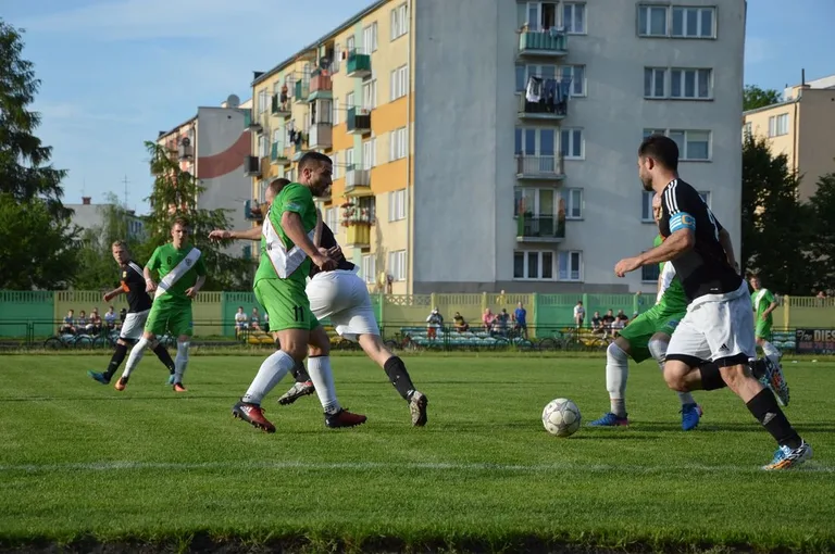 Ostrovia uległa MKS Ciechanów (zdjęcia, wideo)