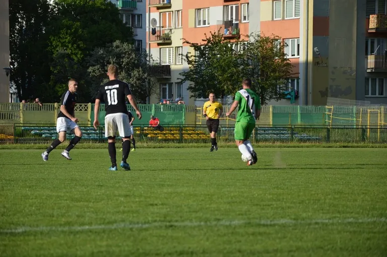Ostrovia uległa MKS Ciechanów (zdjęcia, wideo)