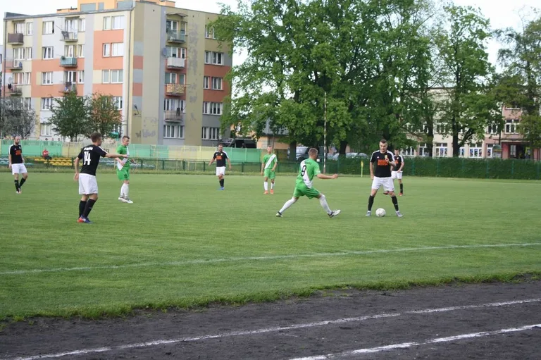 Ostrovia uległa MKS Ciechanów (zdjęcia, wideo)