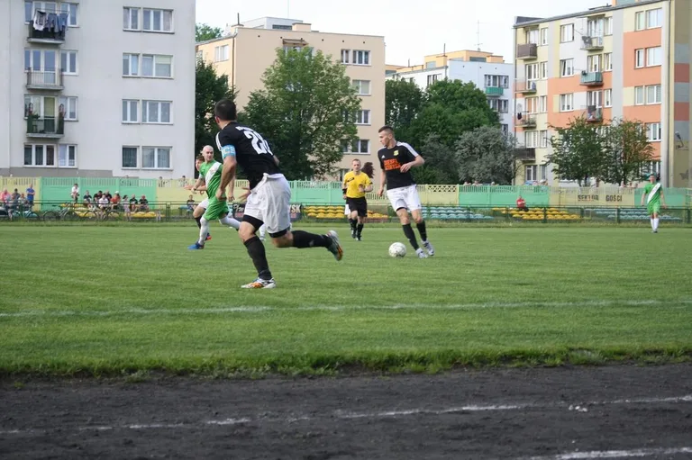 Ostrovia uległa MKS Ciechanów (zdjęcia, wideo)