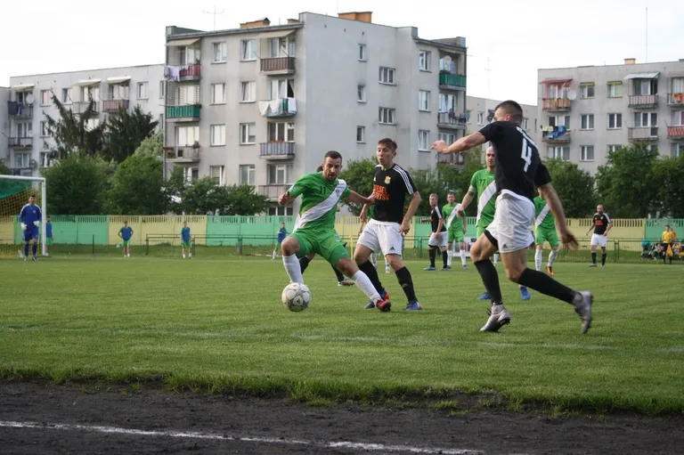 Ostrovia uległa MKS Ciechanów (zdjęcia, wideo)