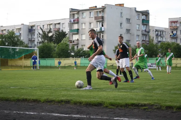 Ostrovia uległa MKS Ciechanów (zdjęcia, wideo)