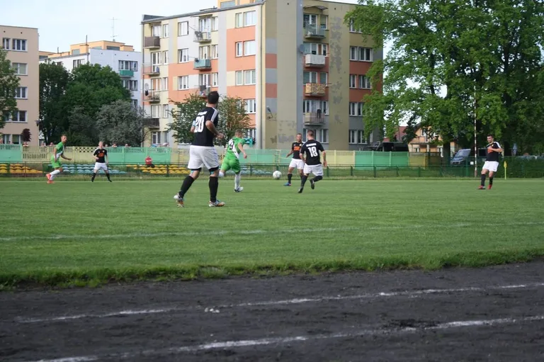 Ostrovia uległa MKS Ciechanów (zdjęcia, wideo)
