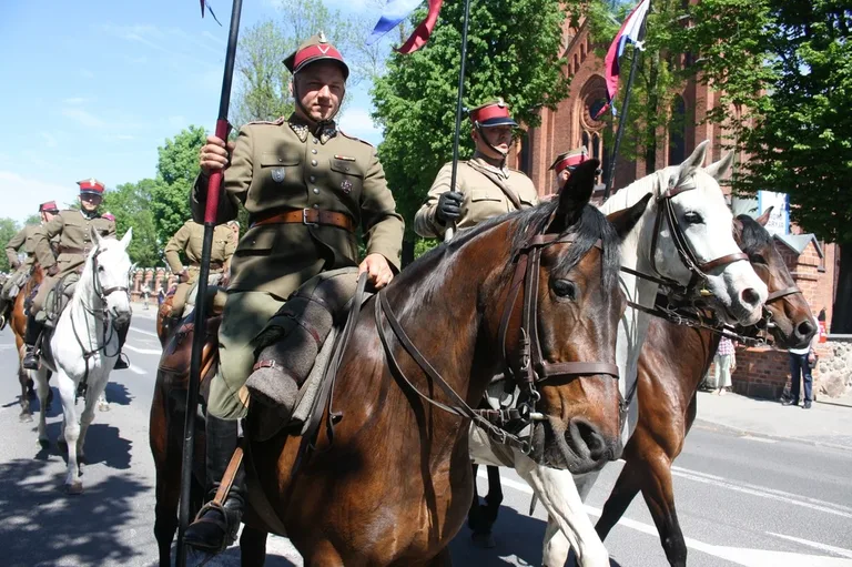 Zamiast spać, woleli zwiedzać (zdjęcia)