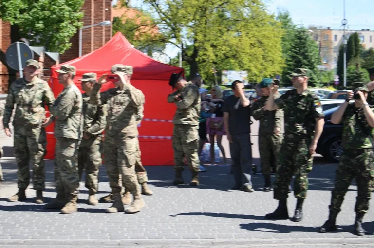 Zamiast spać, woleli zwiedzać (zdjęcia)