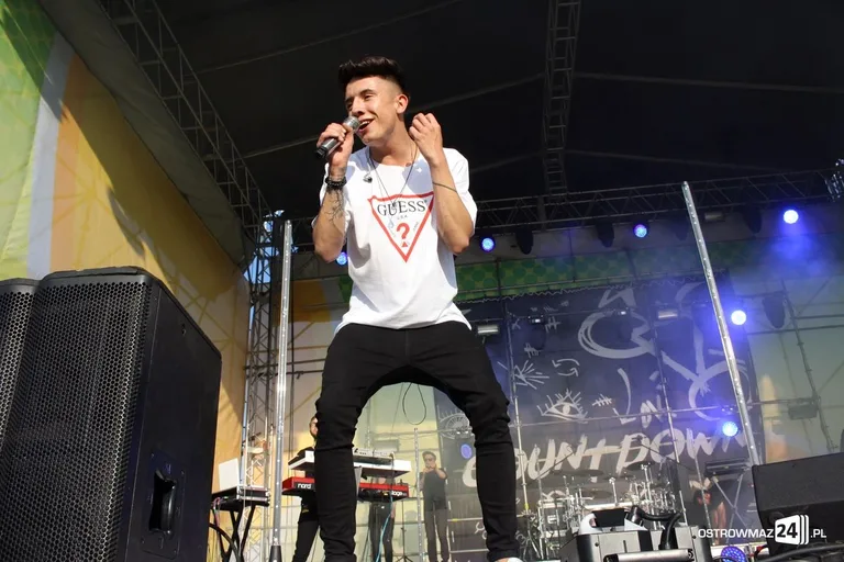 Dawid Kwiatkowski rozgrzał ostrowską publiczność (zdjęcia, wideo)