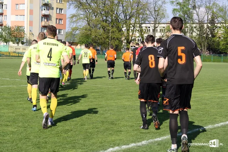 Ostrovia lepsza od warszawskiego Hutnika (zdjęcia, wideo)