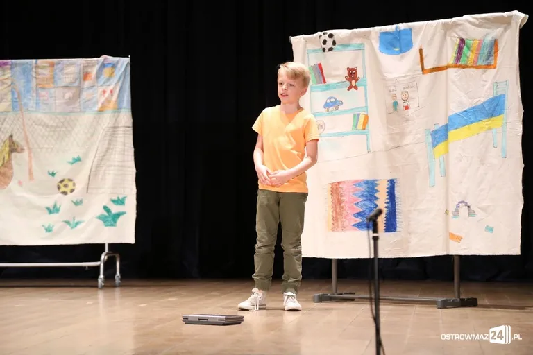 Teatr "Kadra Eli" z ostrowskiej szkoły laureatem festiwalu (zdjęcia, wideo)