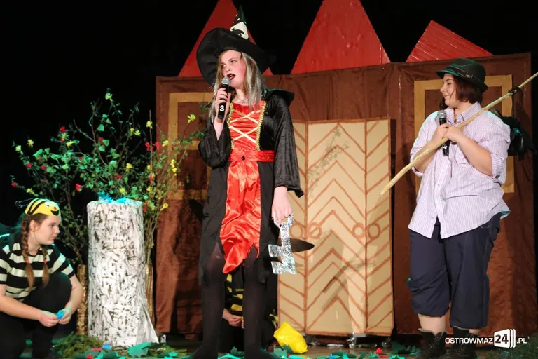 Teatr "Kadra Eli" z ostrowskiej szkoły laureatem festiwalu (zdjęcia, wideo)