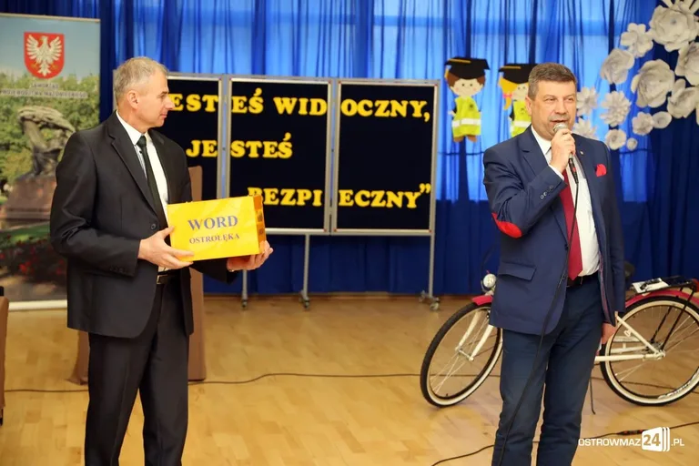 Widoczni i bezpieczni w Zarębach Kościelnych (zdjęcia, wideo)
