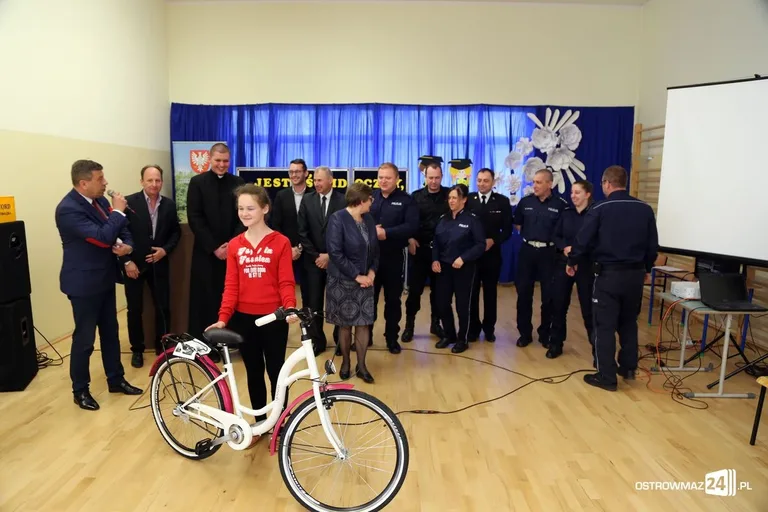 Widoczni i bezpieczni w Zarębach Kościelnych (zdjęcia, wideo)