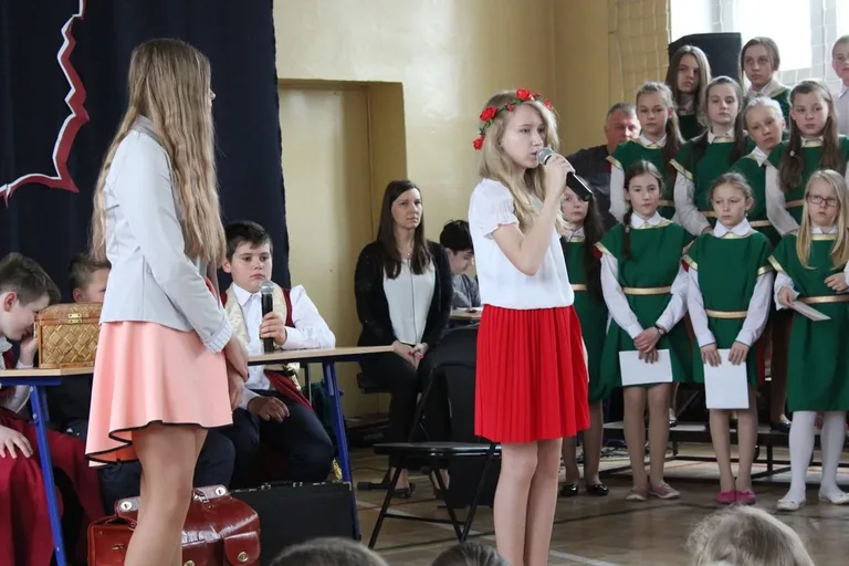 Historyczna konstytucja w murach Szkoły Podstawowej nr 1 (zdjęcia)