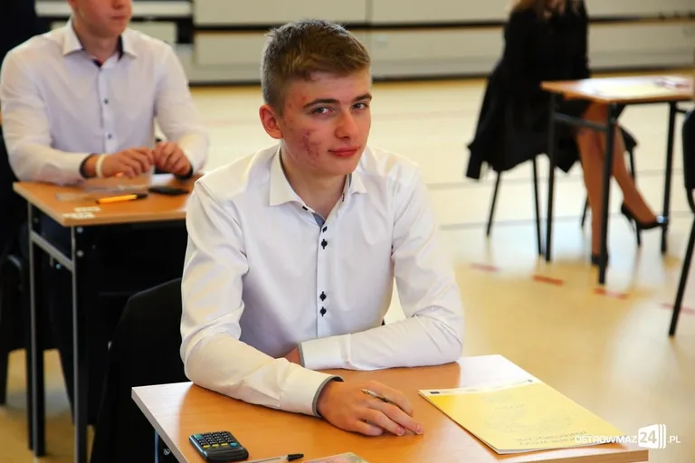 Drugi dzień zmagań maturzystów. Dziś "królowa nauk" (zdjęcia)