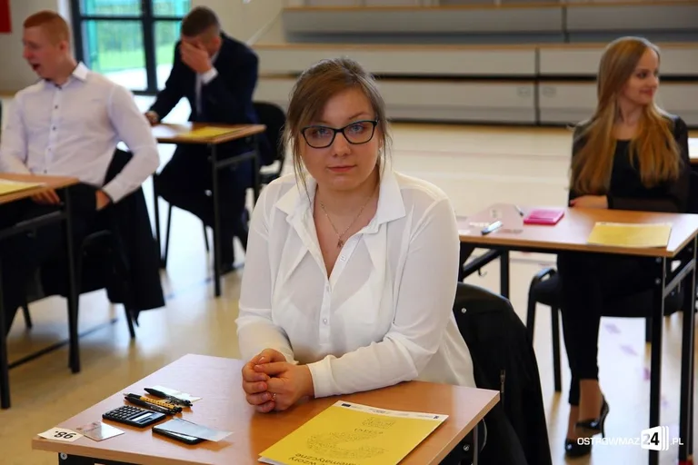Drugi dzień zmagań maturzystów. Dziś "królowa nauk" (zdjęcia)
