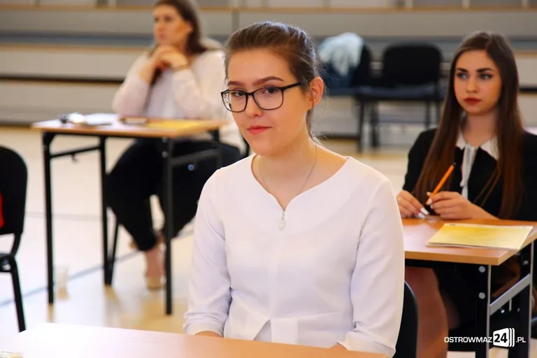 Drugi dzień zmagań maturzystów. Dziś "królowa nauk" (zdjęcia)