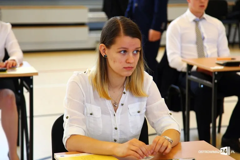 Drugi dzień zmagań maturzystów. Dziś "królowa nauk" (zdjęcia)