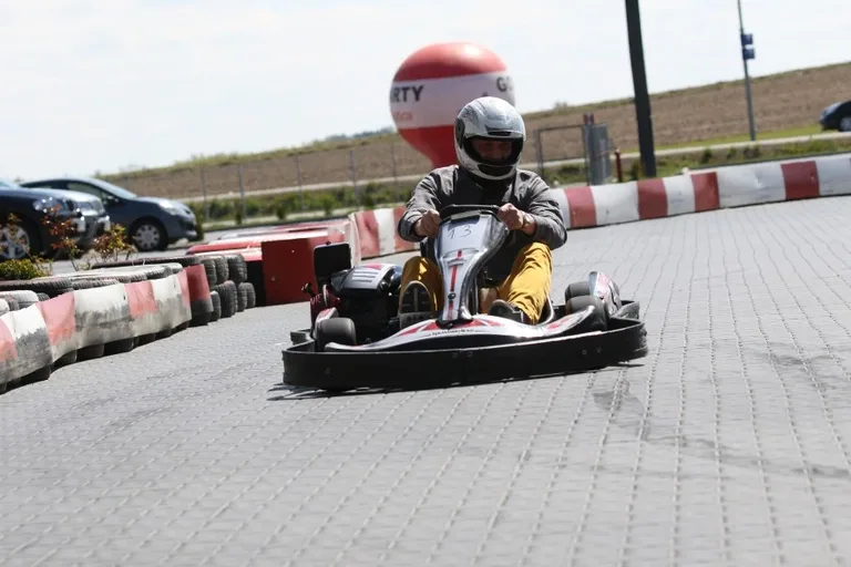 Karting nowym sportem w regionie (zdjęcia, wideo)