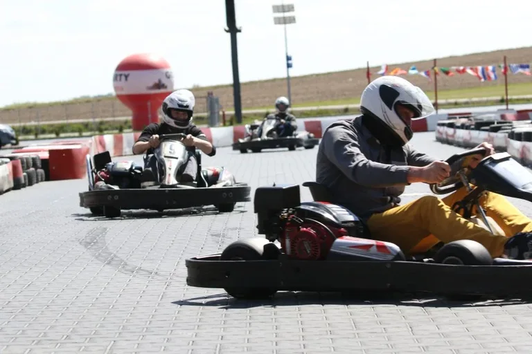Karting nowym sportem w regionie (zdjęcia, wideo)