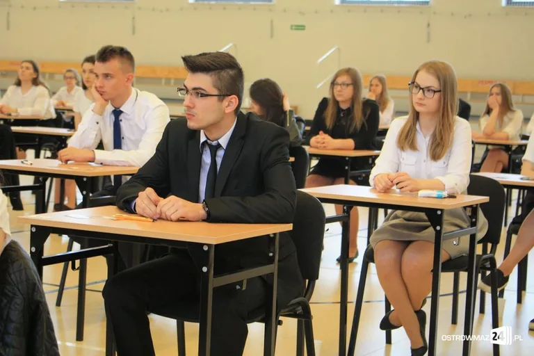 Matura 2017: abiturienci zdają egzamin z języka polskiego (zdjęcia)