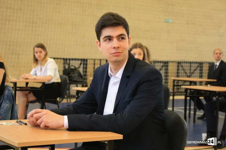 Matura 2017: abiturienci zdają egzamin z języka polskiego (zdjęcia)
