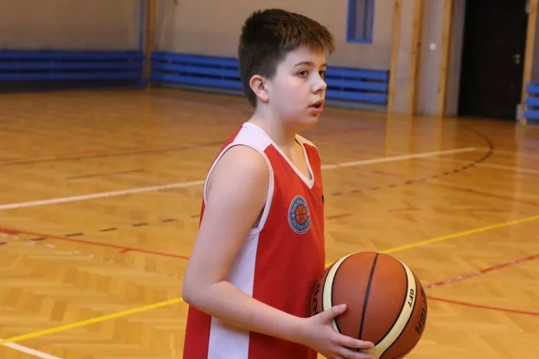 Piotr Barszcz trenował z młodą Tęczą (zdjęcia, wideo)