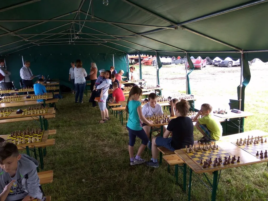 Szachiści walczyli o puchar wójta gminy Małkinia Górna (zdjęcia)