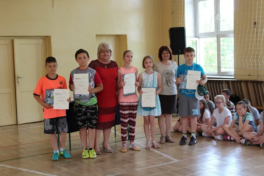 Uczniowie "Jedynki" z kartami rowerowymi (zdjęcia)