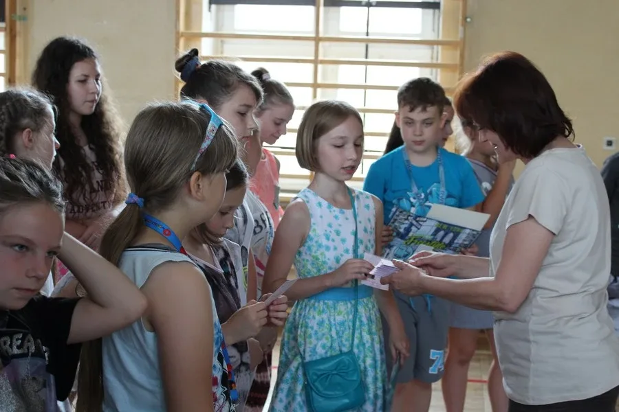 Uczniowie "Jedynki" z kartami rowerowymi (zdjęcia)