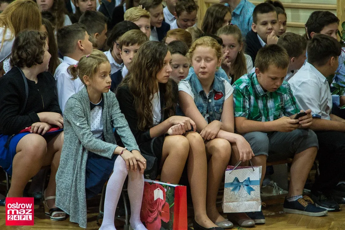 Zakończenie roku szkolnego w ostrowskiej "Czwórce" (zdjęcia)