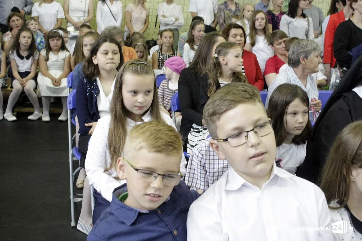 Najmłodsi z "Dwójki" rozpoczęli wakacje (zdjęcia)