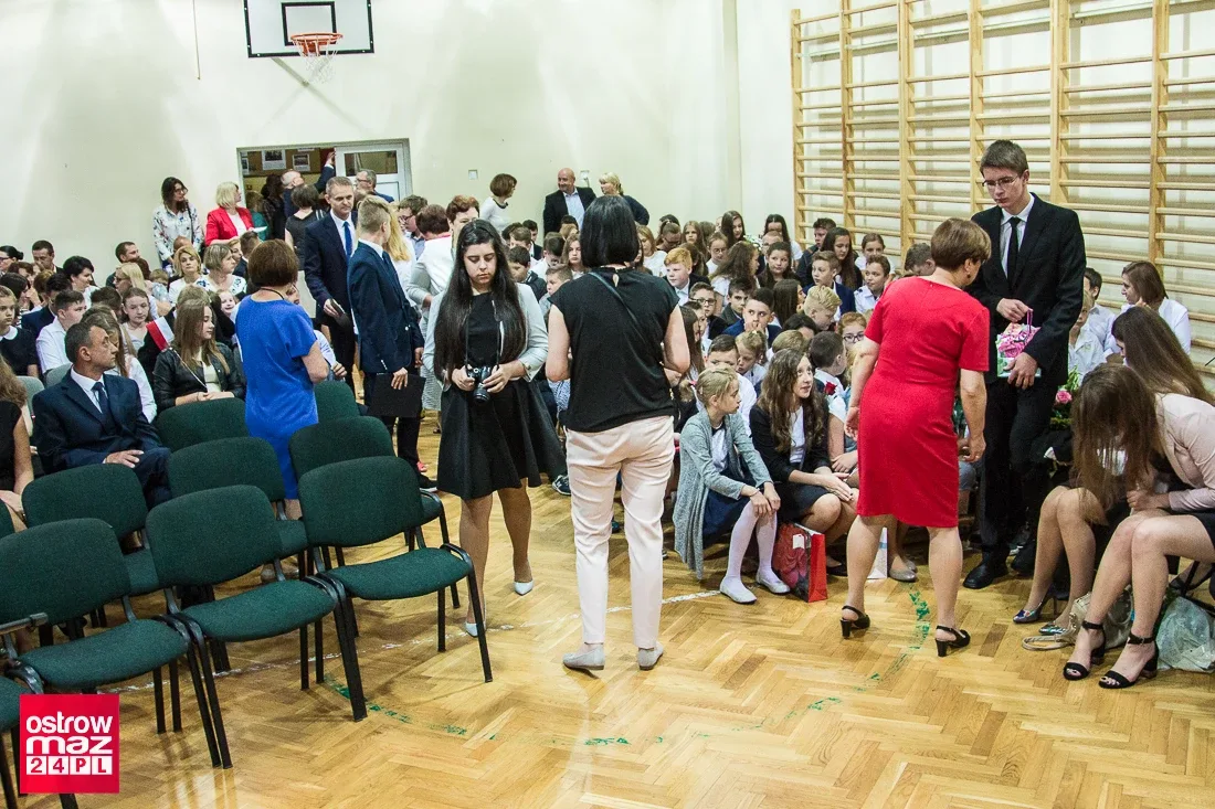 Zakończenie roku szkolnego w ostrowskiej "Czwórce" (zdjęcia)