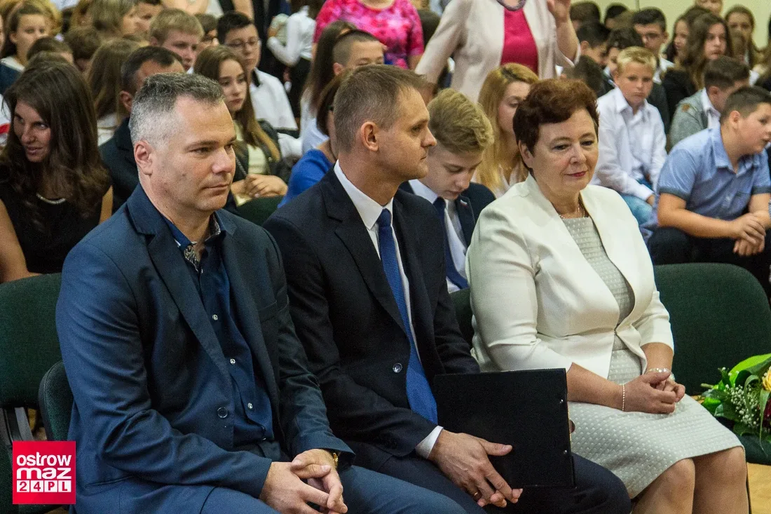 Zakończenie roku szkolnego w ostrowskiej "Czwórce" (zdjęcia)