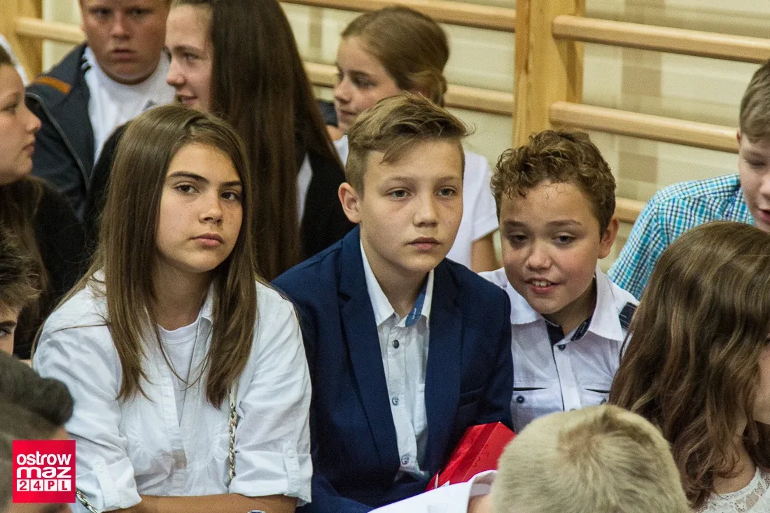 Zakończenie roku szkolnego w ostrowskiej "Czwórce" (zdjęcia)