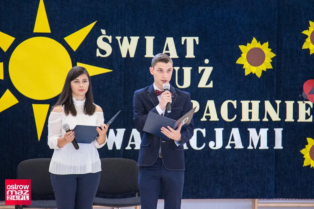 Zakończenie roku szkolnego w ostrowskim liceum (zdjęcia)
