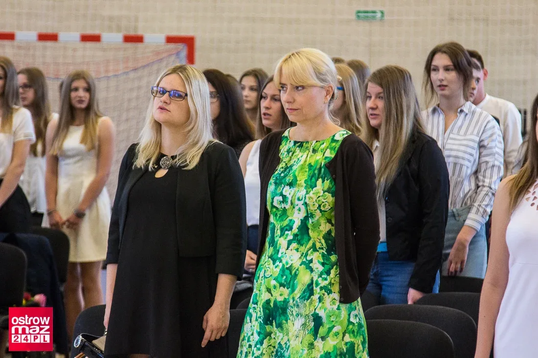 Zakończenie roku szkolnego w ostrowskim liceum (zdjęcia)