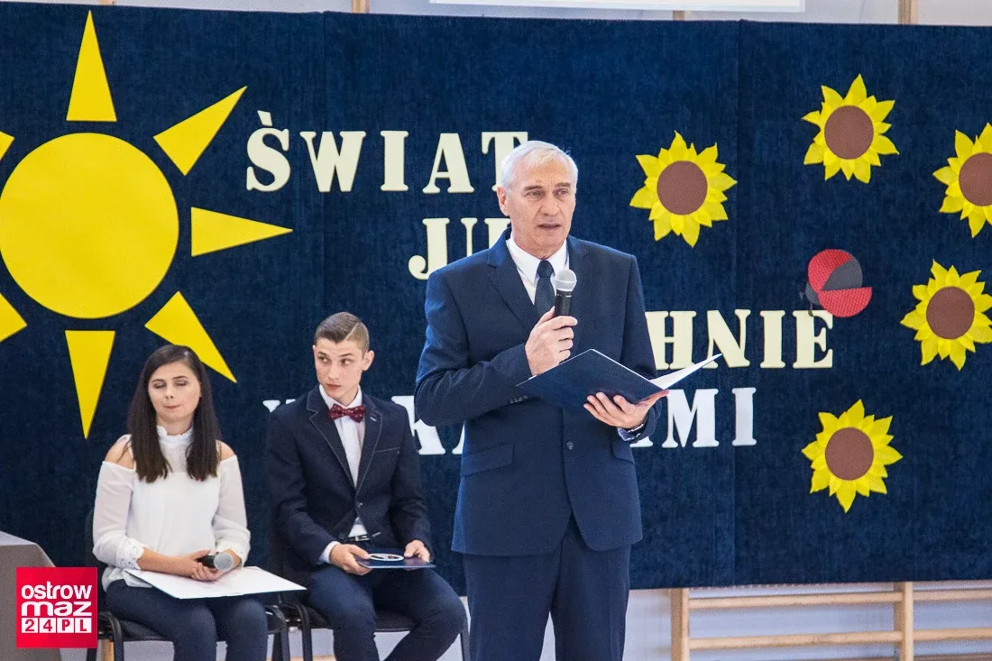 Zakończenie roku szkolnego w ostrowskim liceum (zdjęcia)