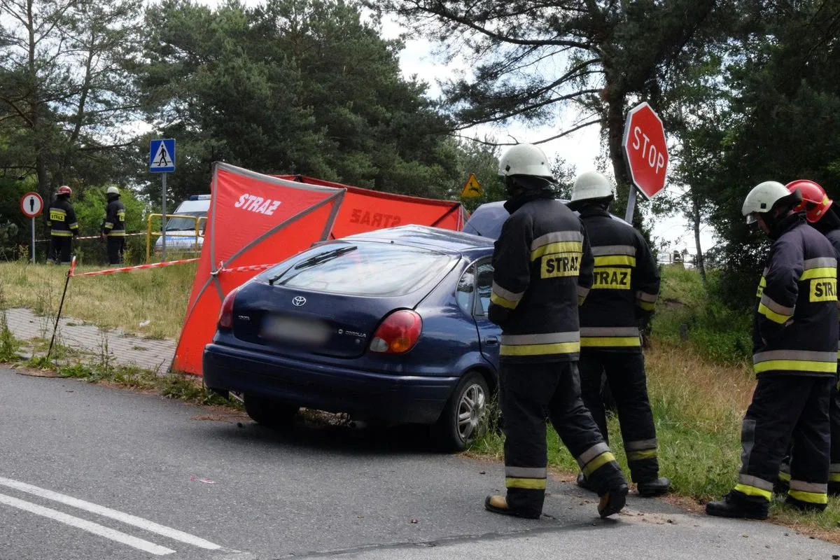 Śmiertelny wypadek na drodze krajowej nr 60 (zdjęcia)