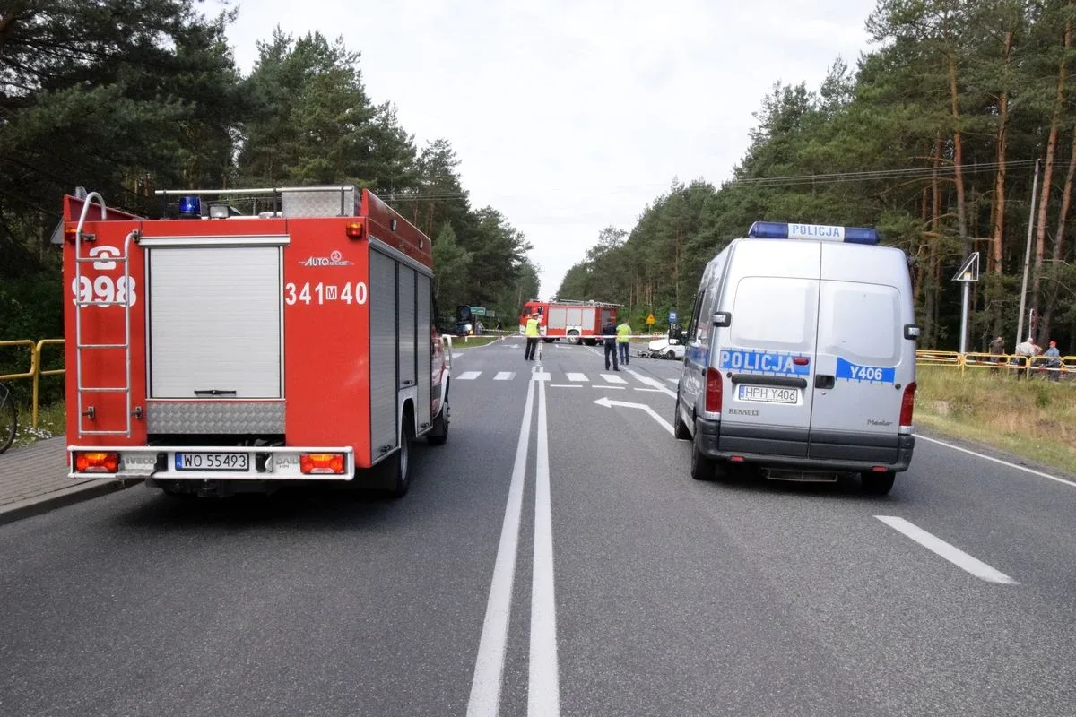 Śmiertelny wypadek na drodze krajowej nr 60 (zdjęcia)