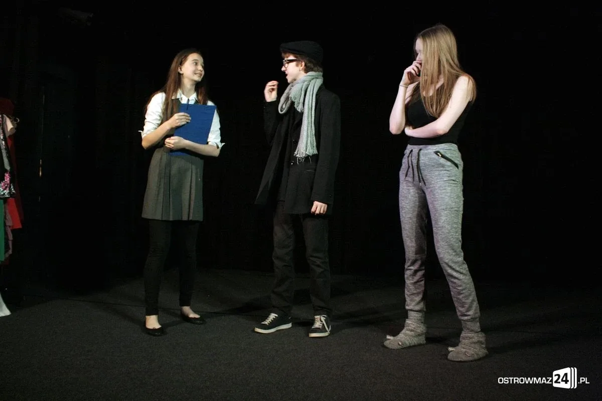 Premiera w ostrowskim teatrze z nowym reżyserem (zdjęcia)