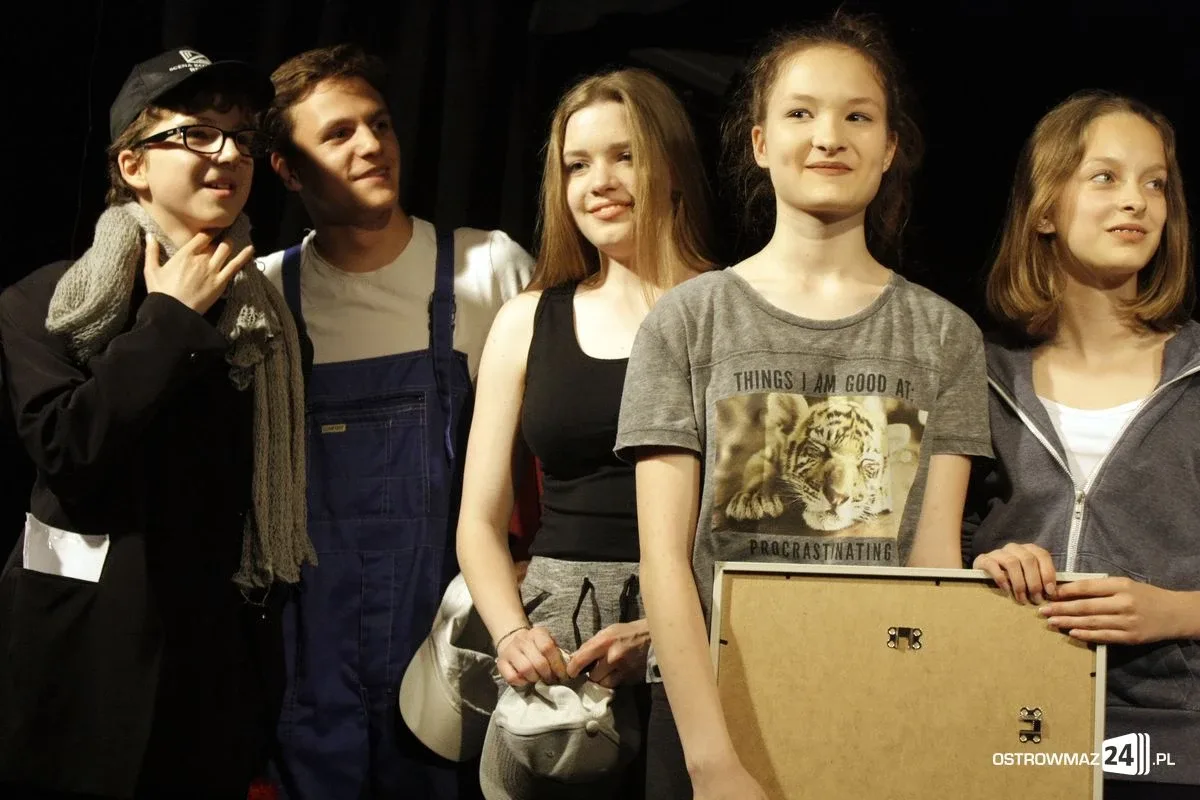 Premiera w ostrowskim teatrze z nowym reżyserem (zdjęcia)