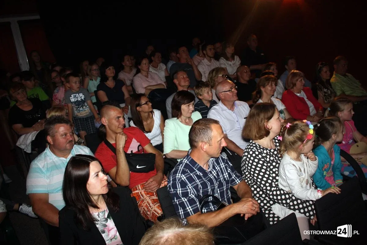 Premiera w ostrowskim teatrze z nowym reżyserem (zdjęcia)